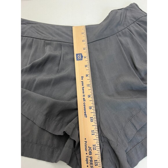 Mimi Chica Gray Pleated Flowy Shorts Side Zipper Closure Lightweight Women's M - Picture 8 of 10